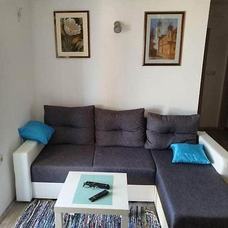Apartman Dora Pag Town Exterior foto